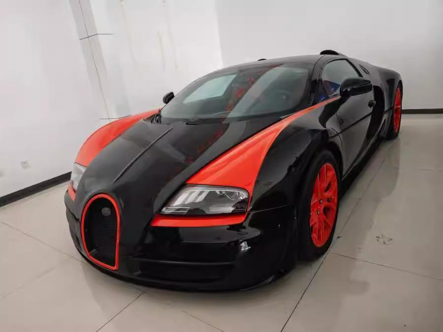  顶级工程奇迹折价上拍；布加迪敞篷神车身份受限，昔日京牌荣耀成往事。 汽车科技