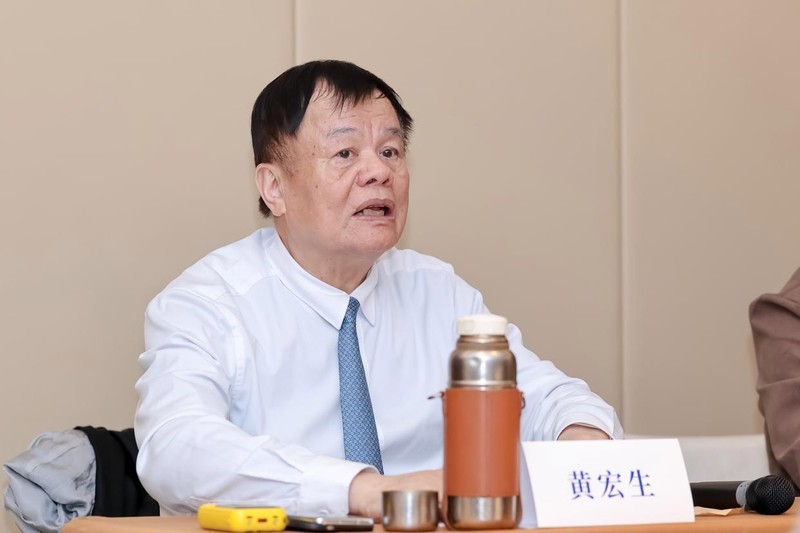  创维汽车闪充技术早发三年；叫板主流巨头，却销量低迷引热议。 汽车科技