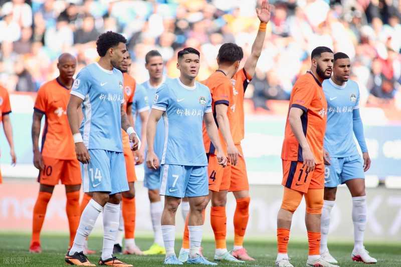 【深度复盘】河南队战术升级与山东泰山阵容折损：主场三分的胜负手分析