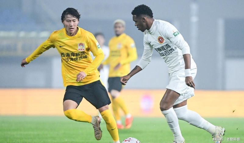  辽宁铁人球迷的心声：多打一人却只收获平局，谁来为这场遗憾买单？ 体育新闻