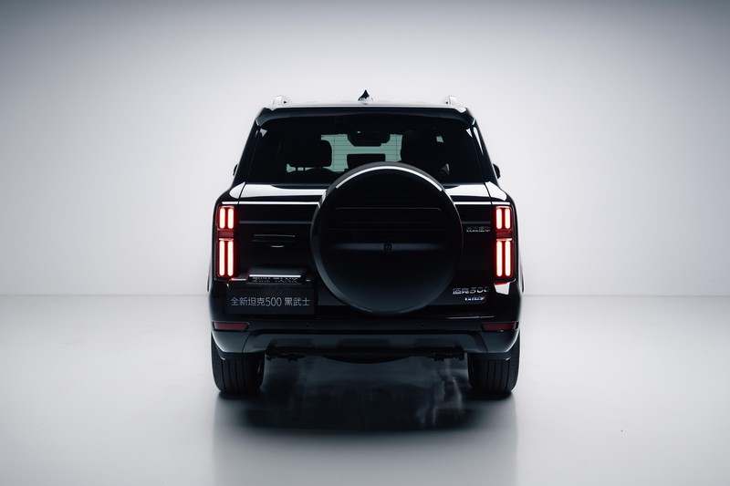  【技术深度】坦克500黑武士：原厂黑化工程逻辑与Hi4双平台技术架构全解析 汽车科技