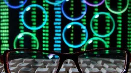  【深度复盘】从5万亿到10万亿：南向资金如何重塑港股定价权格局 股票财经