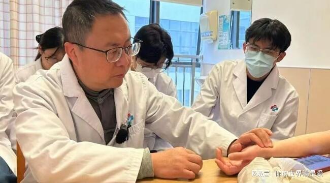 【中医皮肤科】从屏障修护到五味食材：马齿苋冬瓜银耳薏米莲藕的祛湿止痒机制深度解析 健康养生